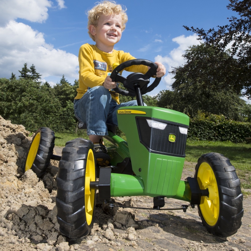 Berg Pedāļauto John Deere 24301100