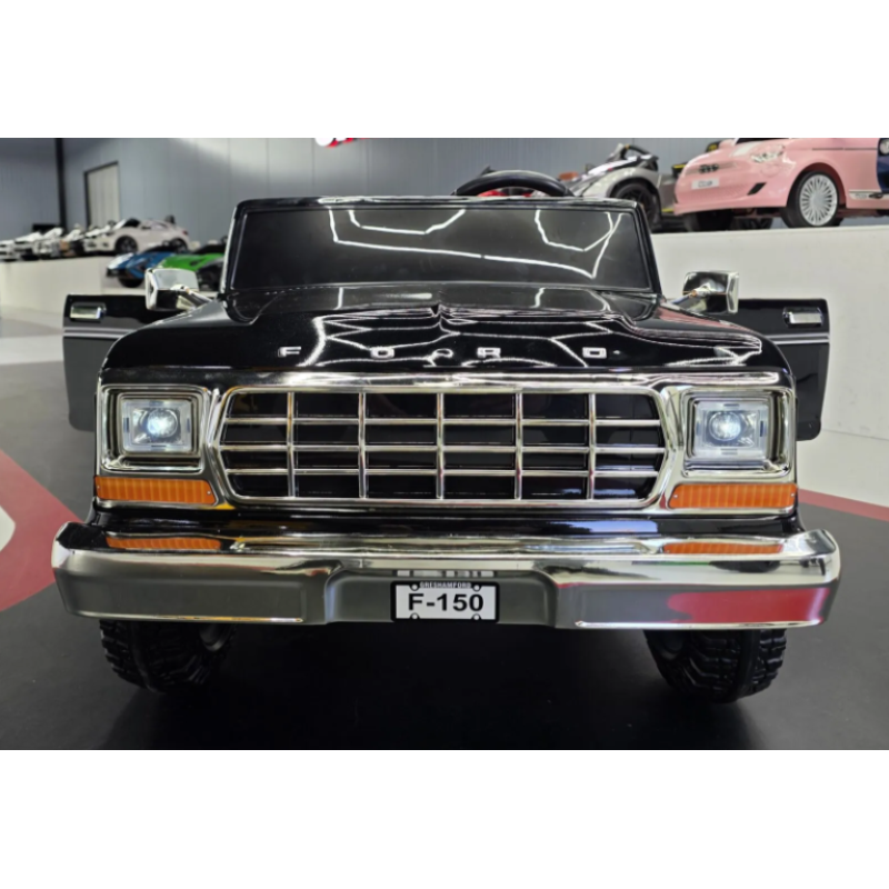 Elektriskā rotaļu mašīna Ford F150 classic 2 vietīgs 24V C4K323